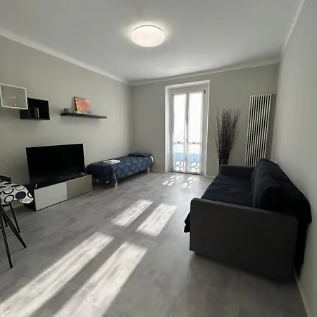 Giacomino Station Apartmán *