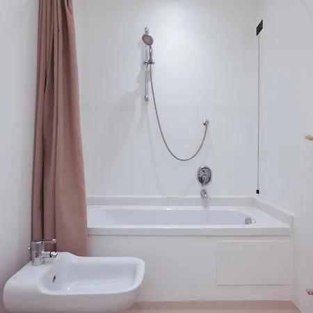 Lejlighed Hacca Collection - Brera & Fashion District - Bright 2br Milano