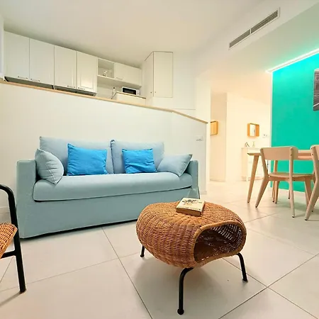 New In The Prada Foundation Apartman Milánó