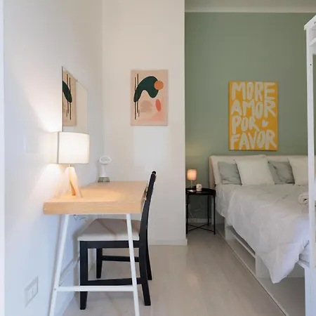 Apartamento Urban House - View Navigli Center - Restyled Milão