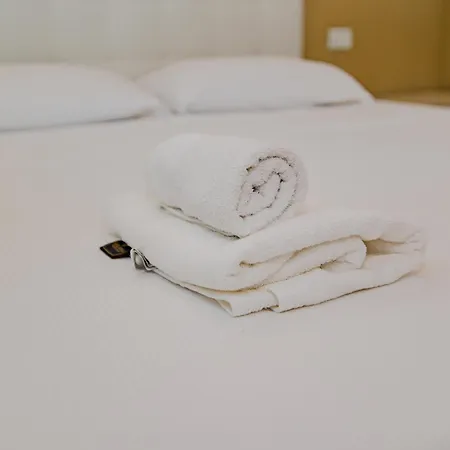 Mansarda In Piazza Duomo Milán