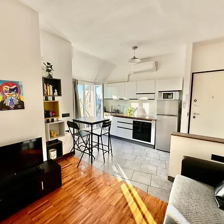 Apartman Terrazzo Di Bicocca Niguarda M5 M3 Ice Park & Garibadi Station Milánó