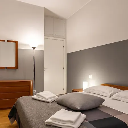 Milanrentals - Scarlatti Apartman