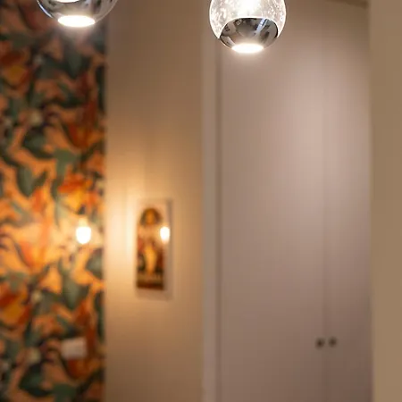 La Vecchia Milano-les Nubles Vannucci - Il Ballatoio E Il Cortile * 米兰