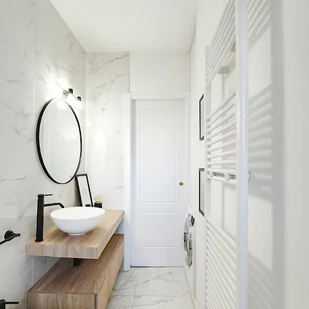 The Boutique - Tram 14 Direct To Duomo - Tortona Design With Balcony - Center *
