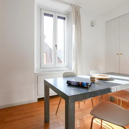 Hacca Collection - Brera & Fashion District - Bright 2br Apartamento *