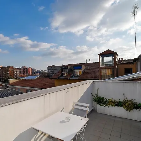 Апартаменты Rooftop Retreat Martesana *