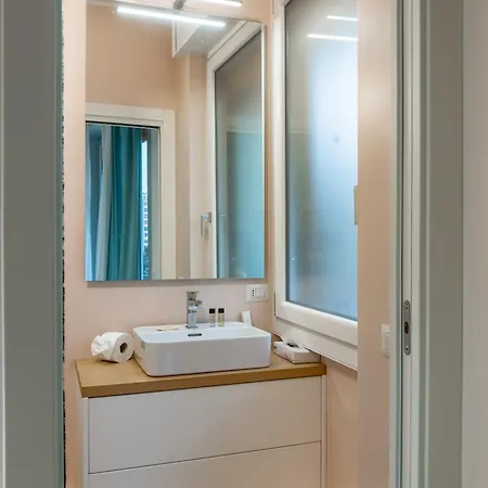 Appartement Modern In - Garage Included Milaan