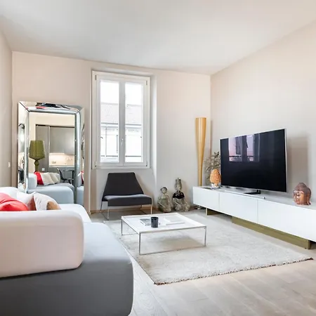 Easylife - - Suffragio 3 - Fashion District Milano