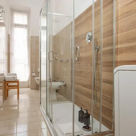 Daire Artstay - Exclusive In Porta Romana, Free Parking