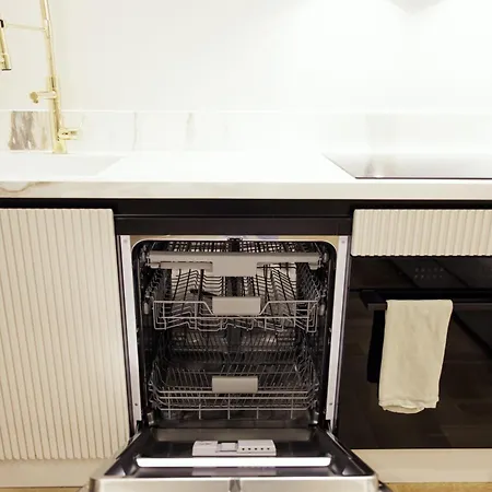 Marcora 6g Luxury Living In Brera - 15min Walk To Duomo *