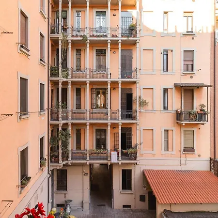 Daire Isola Bloom - Stylish Design Flat Milano