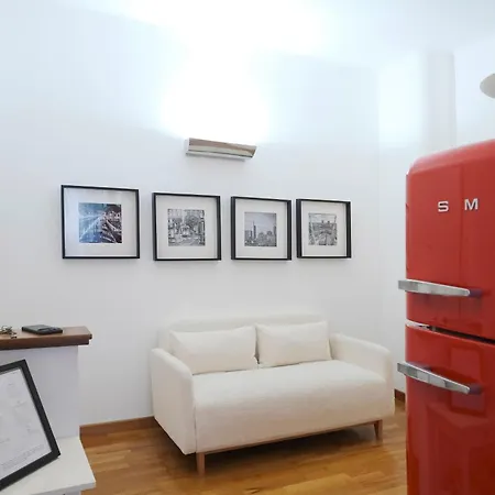 Comecasa 10 Min Walk To Duomo 2br Family Flat Διαμέρισμα *