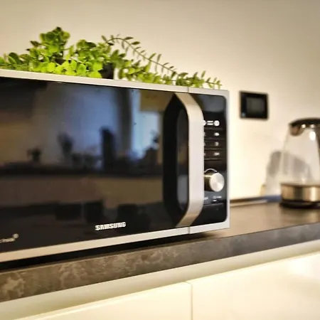 Appartamento Airconditioned Large And Modern Milano