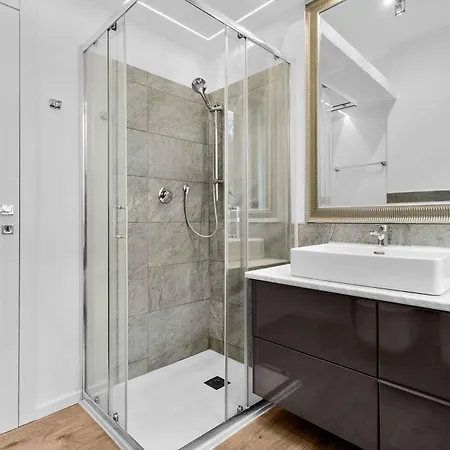 Marenco - Pagano Red Line - Free Wifi *