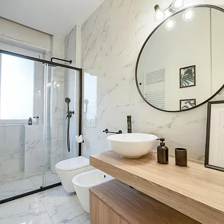The Boutique - Tram 14 Direct To Duomo - Tortona Design With Balcony - Center