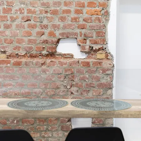 La Vecchia Milano-les Nubles Vannucci - Il Ballatoio E Il Cortile