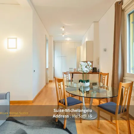 Royal - Centro Cadorna Apartament