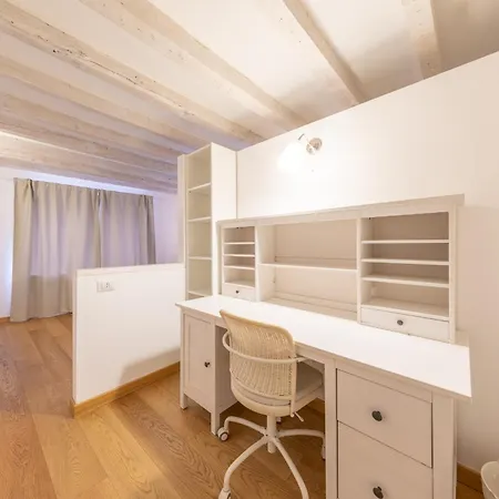 Apartament Brera-moscova Duomo 15 Minuti A Piedi Mediolan