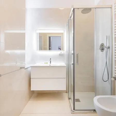 Easylife - - Lazzaro Papi 3 - Porta Romana *