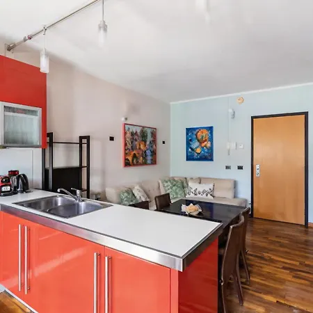 Modern With Jacuzzi, Terrace And Private Garage *