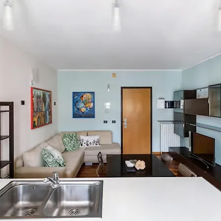 Modern With Jacuzzi, Terrace And Private Garage Appartement *