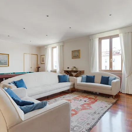 Brera Quadrilocale Di Lusso Con Sauna Milánó