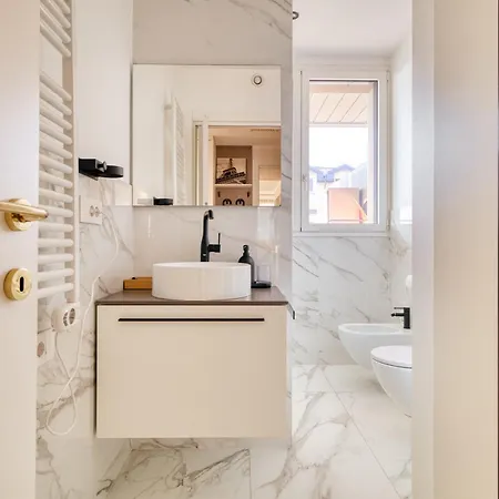 Il Club Del Lusso - Di Lusso Con Vista Citylife, *