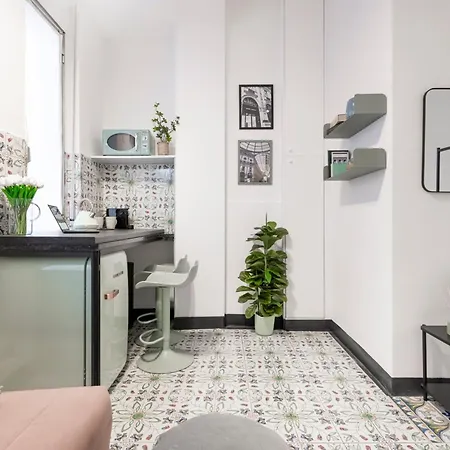 ゲストハウス Easylife - In Via Della Spiga ミラノ