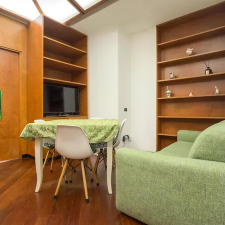 Alojamento de Acomodação e Pequeno-almoço Navigli 4*