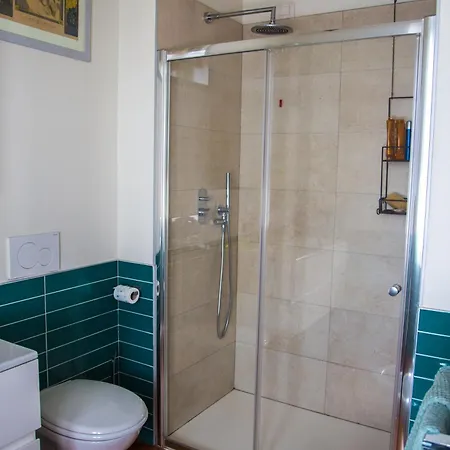 Quarto em Acomodações Particulares Cascina Storica Con Giardino - Vicino A Stazione