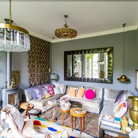 فيلة Designed Luxury Loft With Private Exclusive Garden ميلان