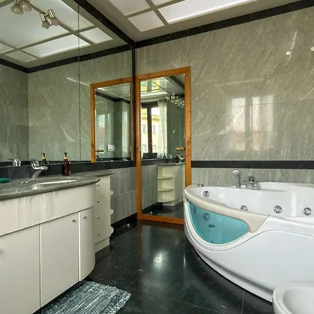 B&B Navigli 4*