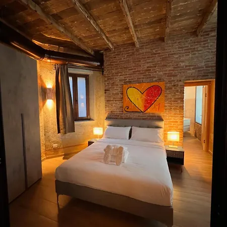 Orange Moon Vibrant Modern Luxury Loft Holiday home