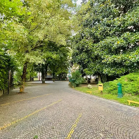 Lägenhetshotell Casa Zara & Domus Lagosta Milano