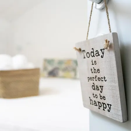 Navigli - Via Mortara 4 * Milán