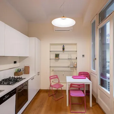 The Perfect House Like The Ones In The Movies Milán