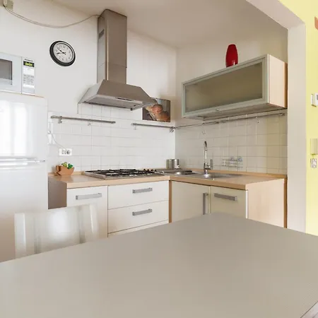 Guesthost - Cosy Gerusalemme M5 Lilla Line Апартаменты