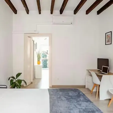 Apartman Stylish Flat Near Duomo - Metro 50 M - 4 Guests Milánó