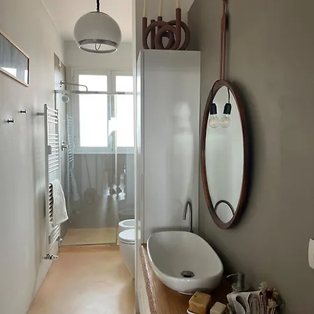 In The Washington Area * Милан