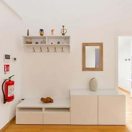 Romantic Navigli Attic Free Garage 255 X 520 Cm 밀라노