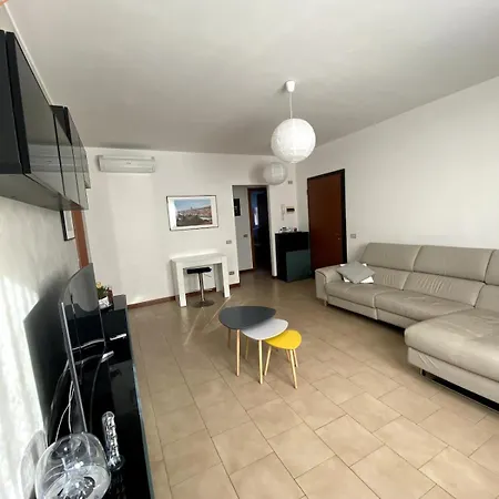 Appartement Duo Living, Spacious Comfortable 5 Minutes From Lancetti