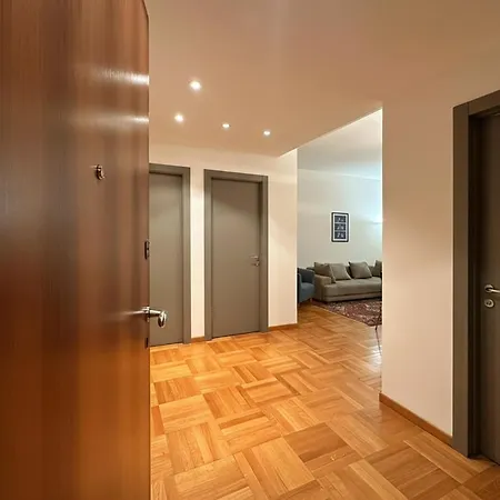 Be Your - Matts Apartamento Milão