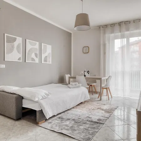 Quiet Modern - Linate Airport Apartment *