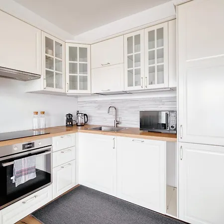 Апартаменты Just Urban - Bright 2br With Terrace 10 Min M4 To Duomo *