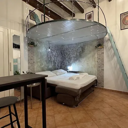 Cosy Navigli Haven - 15 Minutes From Duomo * Milano