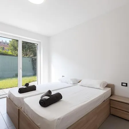 San Siro 700 M - 20 Min - Apt2 아파트 밀라노