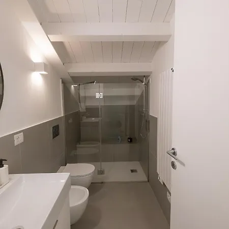 Skylife White Penthouse Апартаменты *