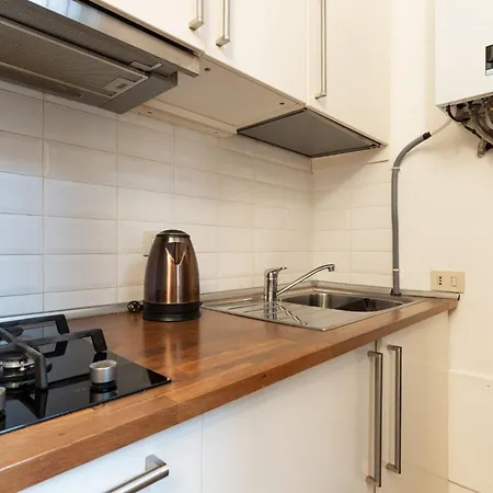 Guesthost - Corvetto Comfy Apartment