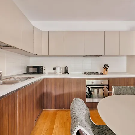 Apartman Hostmate - - Ulpio Traiano Milánó